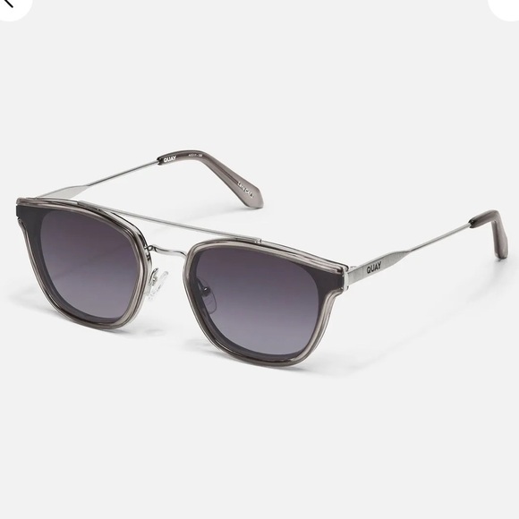 Quay Getaway Sunglasses Grey Frame Smoke Lens - Picture 4 of 6